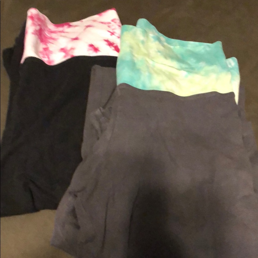 VS yoga pants